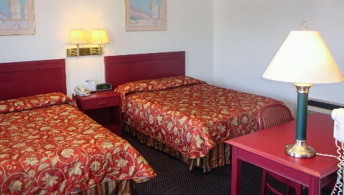 Golden Wheat Budget Host Inn image 3