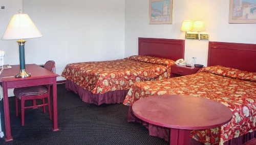 Golden Wheat Budget Host Inn image 4
